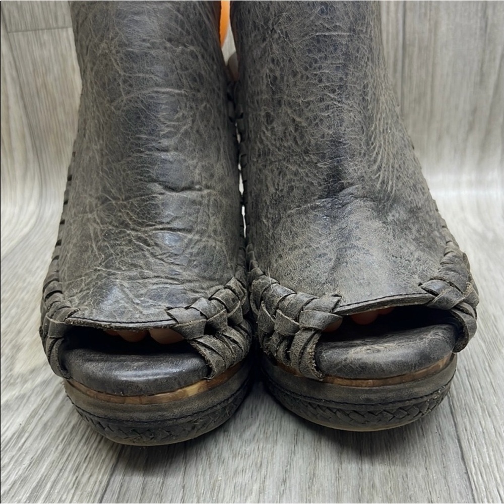 Very Volatile Dark Gray and Brown Wedge Sandals - Picture 3 of 11
